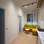 Kontakt Lejlighed Tirana