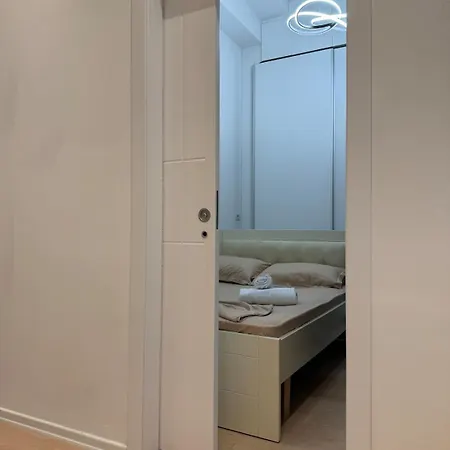 アパート Kontakt